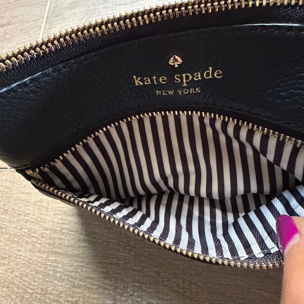 Kate Spade Black Leather Wristlet Pebbled 6.5x4” 2 Zip Compartments - Picture 13 of 13